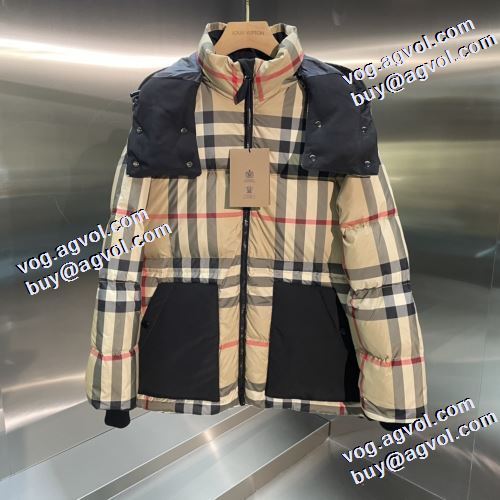 バーバリーコピー 豊富なサイズ 2021秋冬 バーバリー BURBERRY チェック柄 満足できるコート ライトダウンジャケット 防風性に優れ  首周りもあったかい ポケットづき フード部分は取り外し可能