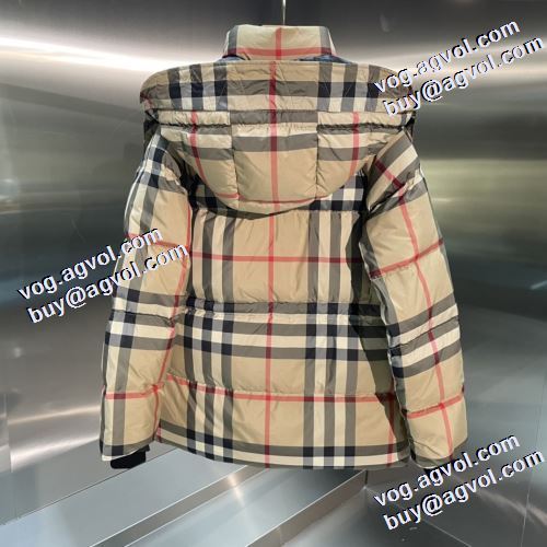 バーバリーコピー 豊富なサイズ 2021秋冬 バーバリー BURBERRY チェック柄 満足できるコート ライトダウンジャケット 防風性に優れ  首周りもあったかい ポケットづき フード部分は取り外し可能