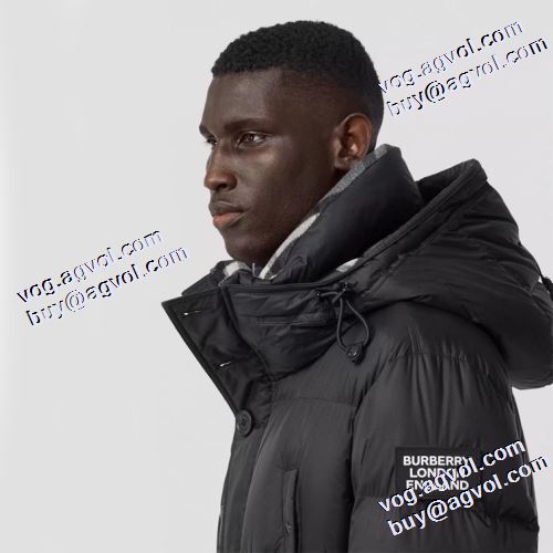 バーバリー BURBERRY おしゃれに絶大な人気の バーバリースーパーコピー 代引 フードづき 2021秋冬 堪能できるコート メンズ ダウンジャケット フィルパワーの高い  ロングコート