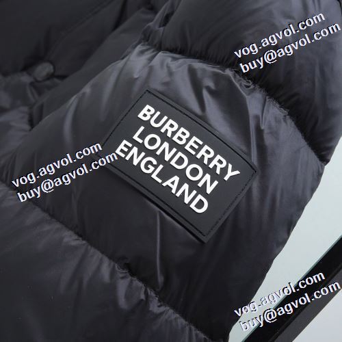 バーバリー BURBERRY おしゃれに絶大な人気の バーバリースーパーコピー 代引 フードづき 2021秋冬 堪能できるコート メンズ ダウンジャケット フィルパワーの高い  ロングコート