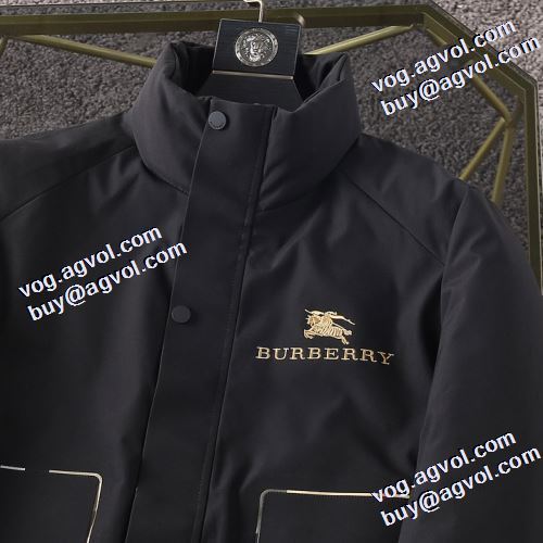 ステンカラー バーバリーコピー 2021秋冬 アウトドアに着用 バーバリー BURBERRY しっとりなめらかな極上の肌触り メンズ ダウンジャケット 落ち着いた質感 ポケットづき 2色可選