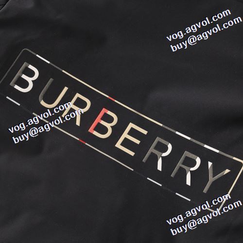 ステンカラー バーバリーコピー 2021秋冬 アウトドアに着用 バーバリー BURBERRY しっとりなめらかな極上の肌触り メンズ ダウンジャケット 落ち着いた質感 ポケットづき 2色可選