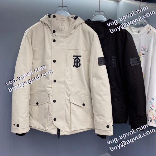 2021秋冬 自信有りの一着 寄り添える商品に生まれ変わる フードづき バーバリー BURBERRY 2色可選 ライトダウンジャケット 人気商品登場 ポケットづき 落ち着いた感覚 バーバリー偽物ブランド