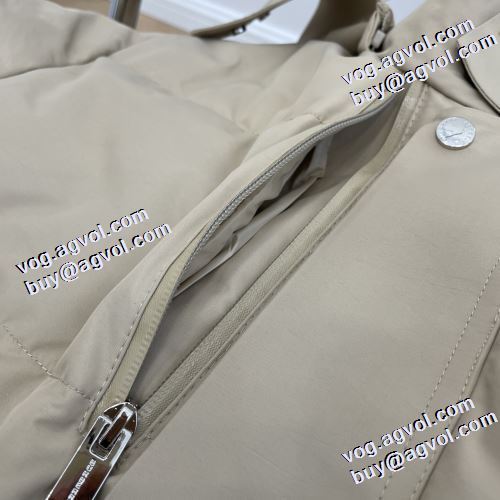 着心地よい バーバリー BURBERRY 2色可選 フードづき 上品上質 バーバリースーパーコピー 代引 ポケットづき 軽量ダウンジャケット 2021秋冬 保温性を発揮する フィルパワーの高い 防風性にも優れた