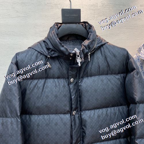 クロムハーツ CHROME HEARTS 軽量ダウンジャケット 耐久性のある クロムハーツコピー ブランド 2021秋冬 汚れしにくい 肌寒い季節に欠かせない 着心地 の良い ポケットづき 撥水性がある カジュアルに着こなせるデザイン