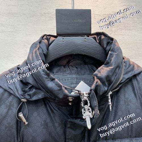 クロムハーツ CHROME HEARTS 軽量ダウンジャケット 耐久性のある クロムハーツコピー ブランド 2021秋冬 汚れしにくい 肌寒い季節に欠かせない 着心地 の良い ポケットづき 撥水性がある カジュアルに着こなせるデザイン