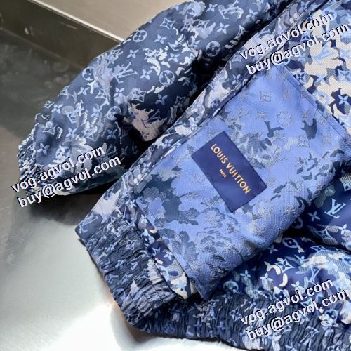 2021秋冬 ルイ ヴィトン LOUIS VUITTON 防風性に優れ ルイ ヴィトンブランド コピー 大絶賛の履き心地! ダウンジャケット メンズ 使い勝手が良く フードづき ポケットづき