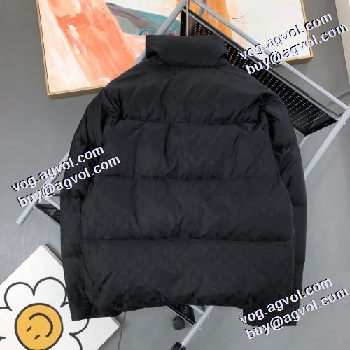 軽量ダウンジャケット 2021秋冬 ルイ ヴィトン LOUIS VUITTON 争奪戦必至 ルイ ヴィトンコピー 着心地がクセになる ポケットづき 防風効果いい ステンカラー 着心地 の良い