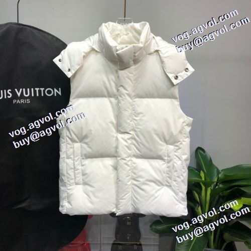 ルイ ヴィトンブランドコピー 2021秋冬 長く愛用できる フィルパワーの高い ルイ ヴィトン LOUIS VUITTON 軽量ダウンジャケット ベスト 2色可選 フードづき 軽くて暖かい 