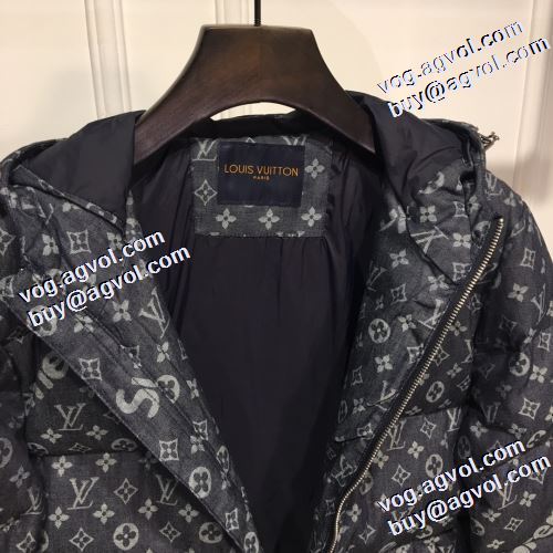 ダウンジャケット メンズ 2021秋冬 人気商品登場 フィルパワーの高い ルイ ヴィトン LOUIS VUITTON 柔らかい 保温性を発揮する ルイ ヴィトンコピー 汚れしにくい 軽くて暖かい 