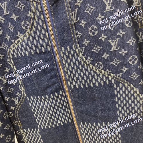 ライトダウンジャケット ルイ ヴィトン LOUIS VUITTON 優しくボーディを包んでくれる ルイ ヴィトンブランド 偽物 通販 2021秋冬 高レベルの保温性 上品上質 