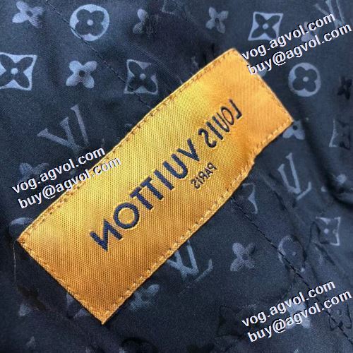 2021秋冬 ルイ ヴィトン LOUIS VUITTON メンズ ダウンジャケット 人気ブランド 汚れしにくい フィルパワーの高い 使い勝手が良く ルイ ヴィトンスーパーコピー 激安