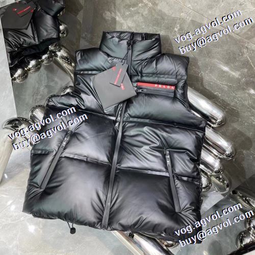 重さを感じず プラダコピーブランド 2021秋冬 プラダ PRADA ダウンジャケット ベスト おしゃれに絶大な人気の 日常のアウター使える