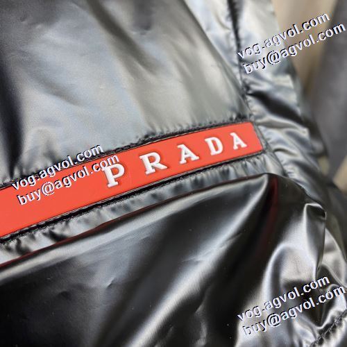 個性的 2021秋冬 プラダ PRADA ダウンジャケット プラダスーパーコピー 光沢のある 寄り添える商品に生まれ変わる