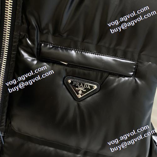 軽量ダウン タンクトップ 快適な着心地をキープ プラダ PRADA 2021秋冬 スタイリッシュなデザイン 人気新品★超特価★ プラダブランドコピー