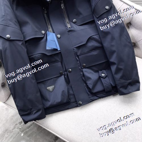 ダウンジャケット メンズ 2021秋冬 プラダコピー 2色可選 プラダ PRADA 希少価値大！フードづき 撥水性がある フィルパワーの高い 防風性に優れ