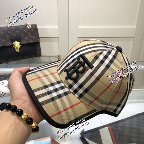  帽子/キャップ   BURBERRYコピー  ◆モデル愛用◆   バーバリー BURBERRY  2021春夏 