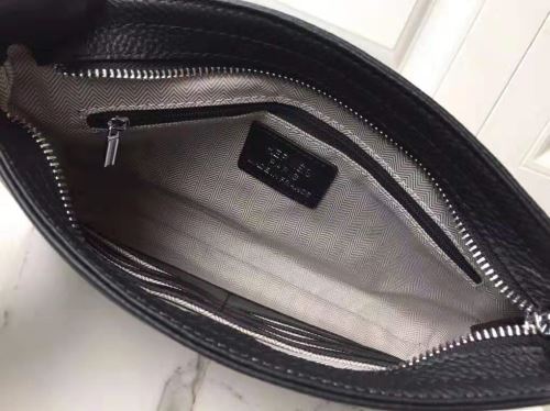 大絶賛の履き心地! 2021秋冬 エルメス HERMES ビジネスケース/セカンドバッグ エルメスブランド 偽物 通販 ロゴ金具付き