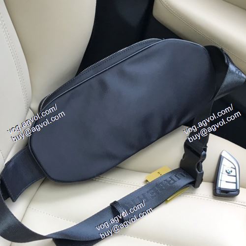 お洒落に魅せる 2021春夏 ウエストポーチ ナイロン 0T139-4 バーバリー BURBERRYスーパーコピー 
