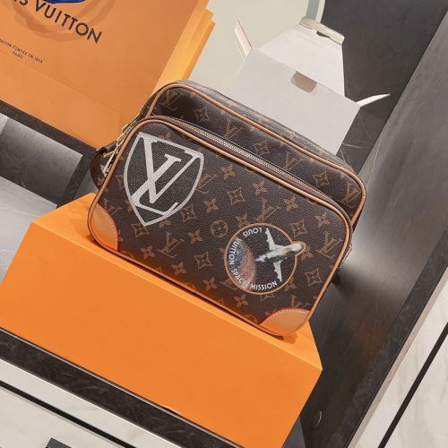 耐久性 おしゃれに絶大な人気の 2022早春 ルイ ヴィトンブランド 偽物 通販 ルイ ヴィトン LOUIS VUITTON 斜め掛けバッグ 3色可選 気軽に持てる