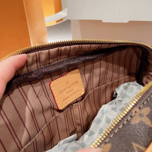耐久性 おしゃれに絶大な人気の 2022早春 ルイ ヴィトンブランド 偽物 通販 ルイ ヴィトン LOUIS VUITTON 斜め掛けバッグ 3色可選 気軽に持てる