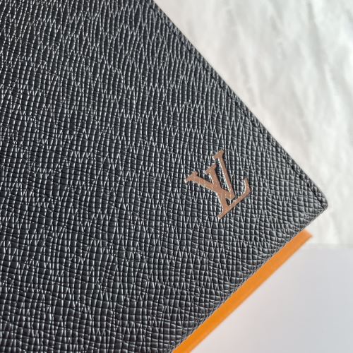 売れ筋のいい 2022新作 ルイ ヴィトン偽物ブランド ルイ ヴィトン LOUIS VUITTON セカンドバッグ 芸能人に愛用者続出 シンプル＋多機能