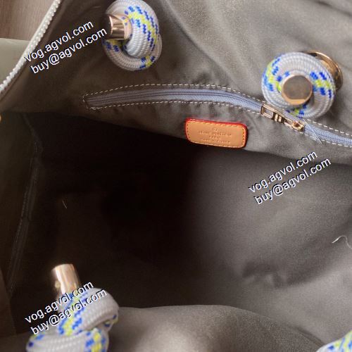 ファッション 人気 2021秋冬 ルイ ヴィトン LOUIS VUITTON 旅行用バッグ / キャリーバッグ スーツケース 大容量 ルイ ヴィトスーツケース コピー