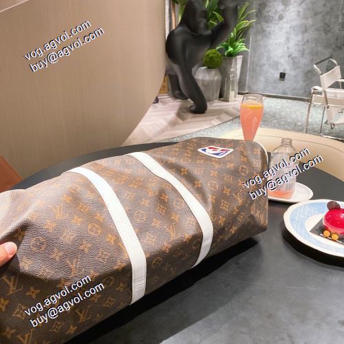 希少価値大！4色可選 ルイ ヴィトンブランドスーパーコピー 2021秋冬 ルイ ヴィトン LOUIS VUITTON スーツケース 非凡な容量