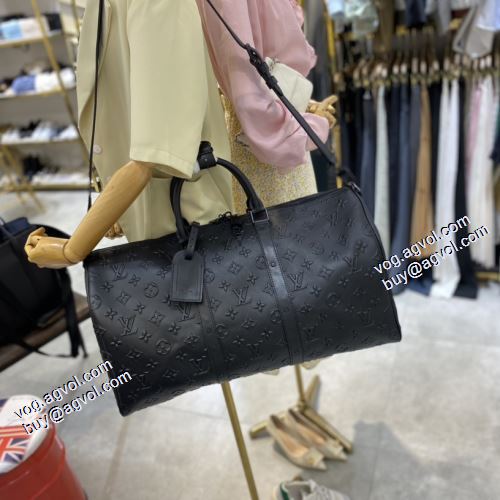 2021秋冬 ルイ ヴィトン LOUIS VUITTON 旅行用バッグ 非凡な容量 綺麗に決まるフォルム！2色可選 ルイ ヴィトンブランドスーパーコピー