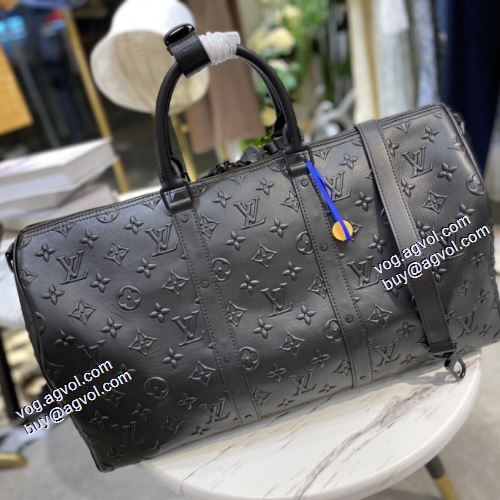 2021秋冬 ルイ ヴィトン LOUIS VUITTON 旅行用バッグ 非凡な容量 綺麗に決まるフォルム！2色可選 ルイ ヴィトンブランドスーパーコピー