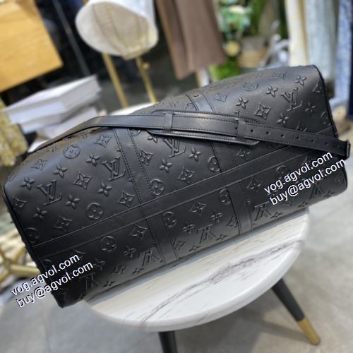 2021秋冬 ルイ ヴィトン LOUIS VUITTON 旅行用バッグ 非凡な容量 綺麗に決まるフォルム！2色可選 ルイ ヴィトンブランドスーパーコピー