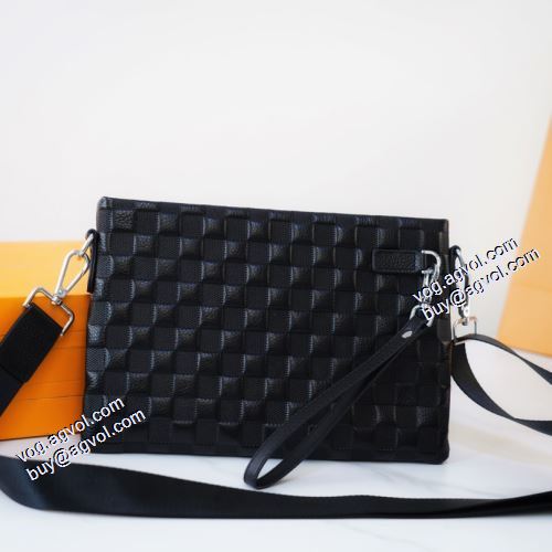 ポーチ ショルダーベルト付 人気新品★超特価★ ルイ ヴィトンスーパーコピー 2021秋冬 ルイ ヴィトン LOUIS VUITTON