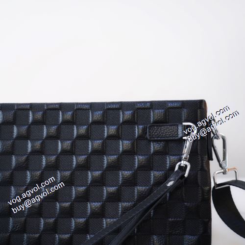 ポーチ ショルダーベルト付 人気新品★超特価★ ルイ ヴィトンスーパーコピー 2021秋冬 ルイ ヴィトン LOUIS VUITTON