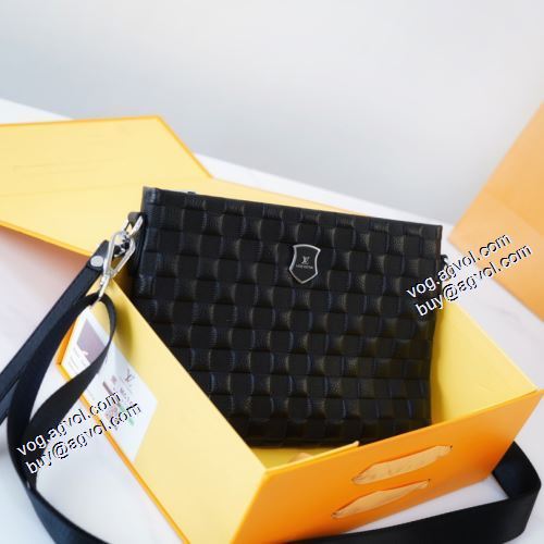 ポーチ ショルダーベルト付 人気新品★超特価★ ルイ ヴィトンスーパーコピー 2021秋冬 ルイ ヴィトン LOUIS VUITTON