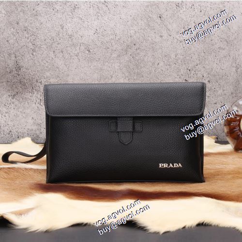  PRADAコピーブランド ポーチ 大容量 巾着 完売品！プラダ PRADA 2021春夏