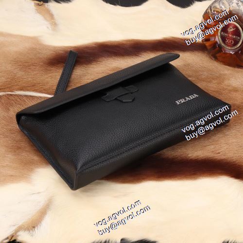  PRADAコピーブランド ポーチ 大容量 巾着 完売品！プラダ PRADA 2021春夏