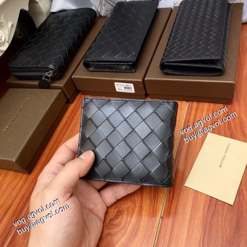  BOTTEGA VENETAブランド 偽物 通販 ボッテガ ブランド BOTTEGA VENETA 2021春夏 二つ折り財布 紙幣入れ 美品！