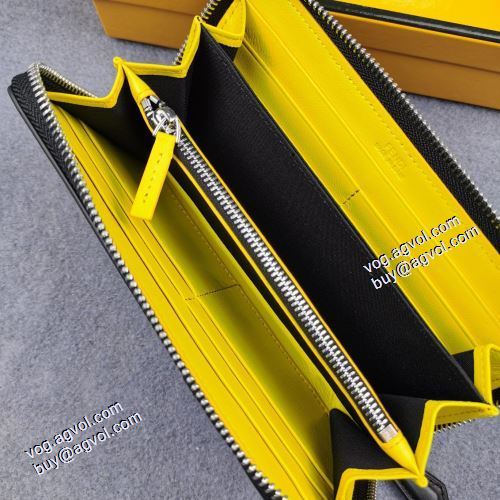  SALE!今季 2021春夏 多機能 長財布 チェーンウオレット 紙幣入れ フェンディ FENDI FENDIコピーブランド 