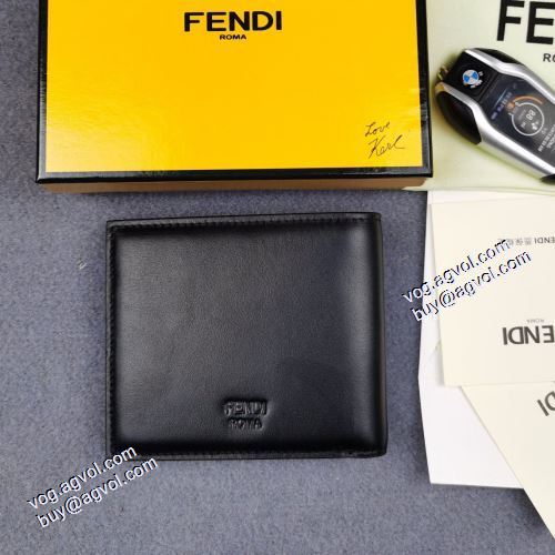  FENDI偽物ブランド 2021春夏 財布/ウォレット 二つ折り財布 爆買いセール チェーンウオレット ★安心★追跡付 フェンディ FENDI 
