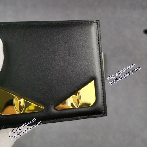  FENDI偽物ブランド 2021春夏 財布/ウォレット 二つ折り財布 爆買いセール チェーンウオレット ★安心★追跡付 フェンディ FENDI 