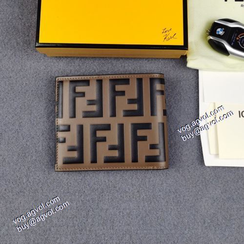  大人気☆NEW!! 多機能 クリップウォレット 紙幣入れ FENDIスーパーコピー 激安 フェンディ FENDI 2021春夏