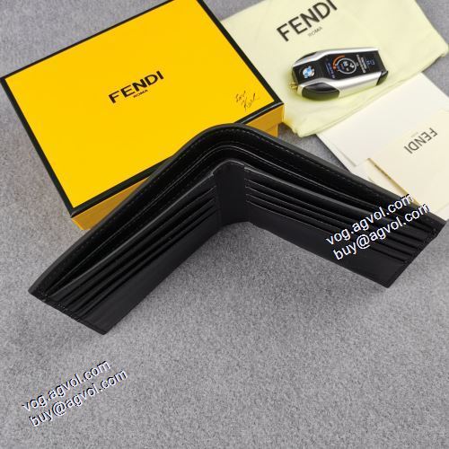  大人気☆NEW!! 多機能 クリップウォレット 紙幣入れ FENDIスーパーコピー 激安 フェンディ FENDI 2021春夏