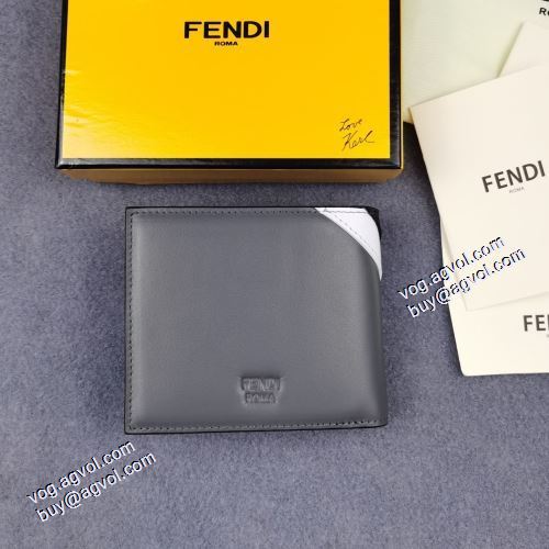  2021春夏 FENDIコピー 最旬アイテム 二つ折り財布 爆買いセール クリップウォレット フェンディ FENDI