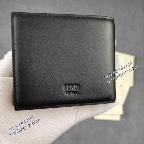  フェンディ FENDI 人気商品 2021春夏 紙幣入れ 多機能 クリップウォレット FENDIブランド 偽物 通販