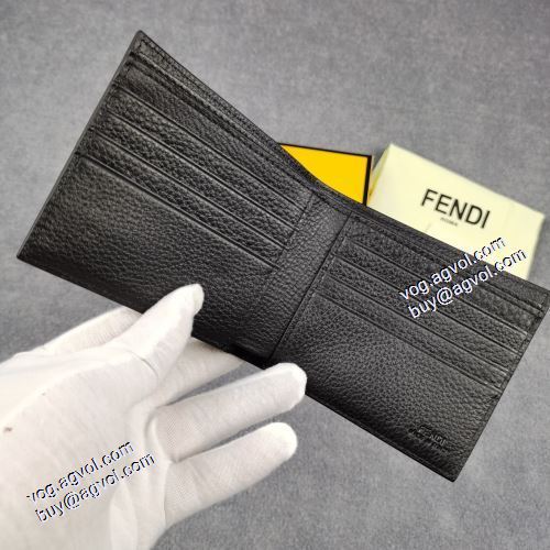  大人気☆NEW!! クリップウォレット 二つ折り財布 紙幣入れ FENDIスーパーコピー 激安 フェンディ FENDI 2021春夏