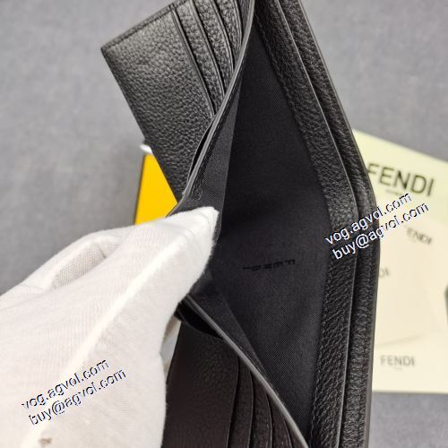  大人気☆NEW!! クリップウォレット 二つ折り財布 紙幣入れ FENDIスーパーコピー 激安 フェンディ FENDI 2021春夏