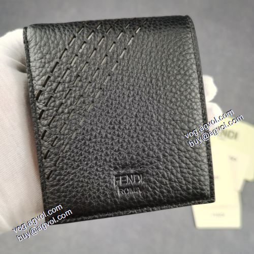  大人気☆NEW!! クリップウォレット 二つ折り財布 紙幣入れ FENDIスーパーコピー 激安 フェンディ FENDI 2021春夏