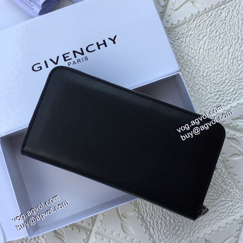  GIVENCHYスーパーコピー 2021春夏 大人のアイテム チェーンウオレット 高級感溢れるデザイン 紙幣入れ 二つ折り財布 ジバンシー GIVENCHY 