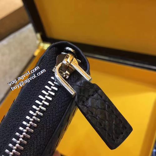 存在感のある 長財布 抜群の収納力 2021春夏 エルメス HERMES エルメスブランド コピー 圧倒的な高級感 