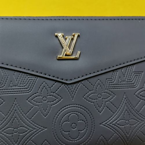 革財布 落ち着いた質感 ルイ ヴィトン偽物ブランド 大人のアイテム 2022新作 ルイ ヴィトン LOUIS VUITTON 長財布